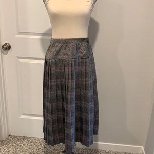 Alfred Dunner pleated plaid skirt